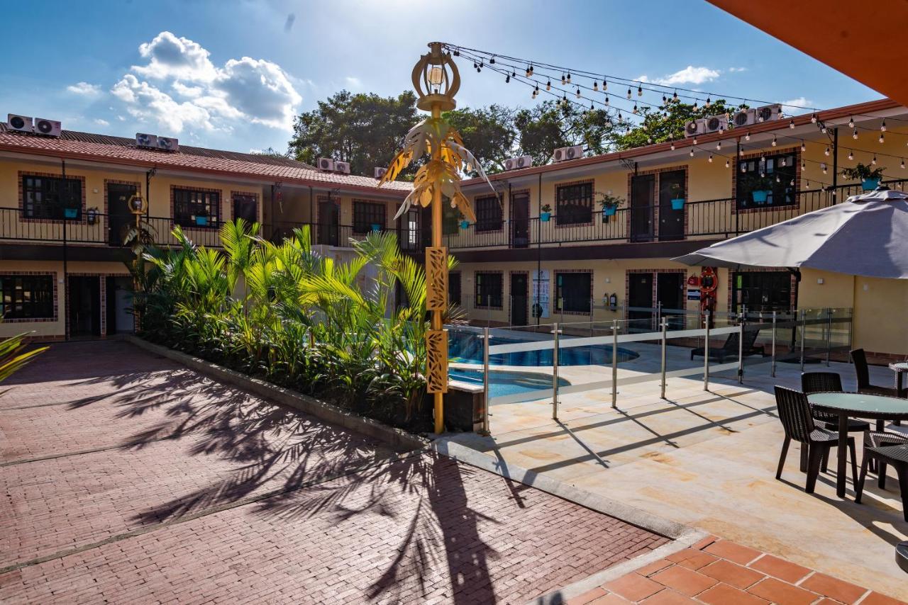 Hotel Vanguardia Natural Эль-Кайро Экстерьер фото